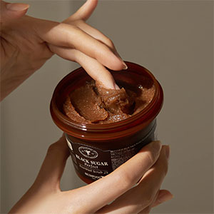 Black Sugar perfect essential scrub 2X